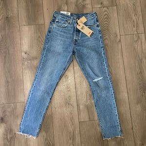 NWT Levi 501 26x28